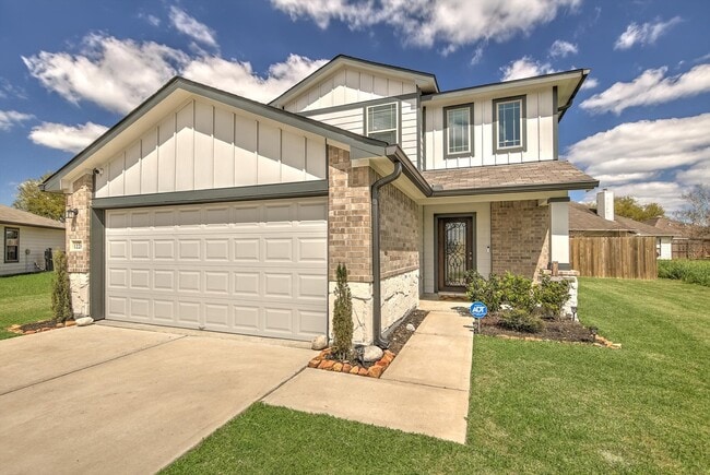 1228 Haverford Ln
