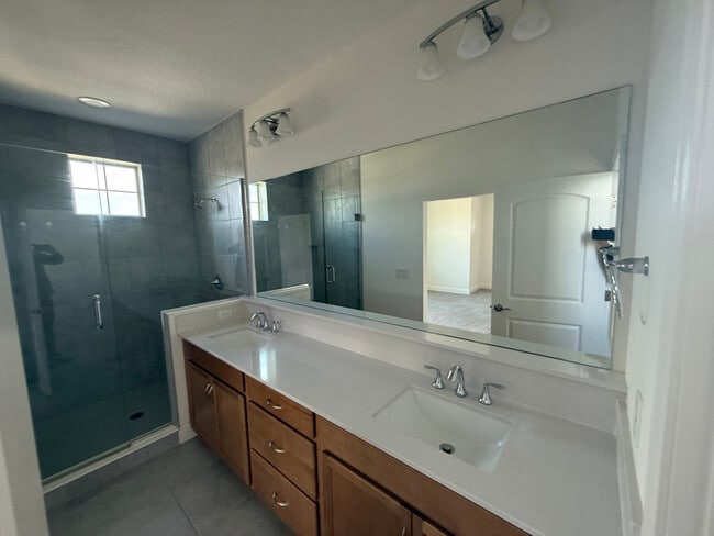 Photo - 7537 Wing Span Wy