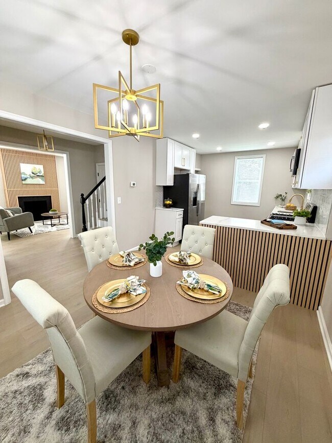 Photo - 3903 Oakford Ave
