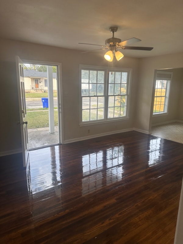 Photo - 3804 Lasker Ave