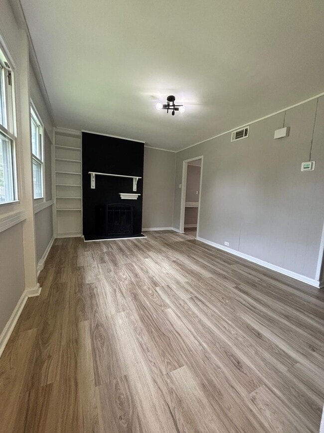 Photo - 318 E Fairview Rd Unit 322