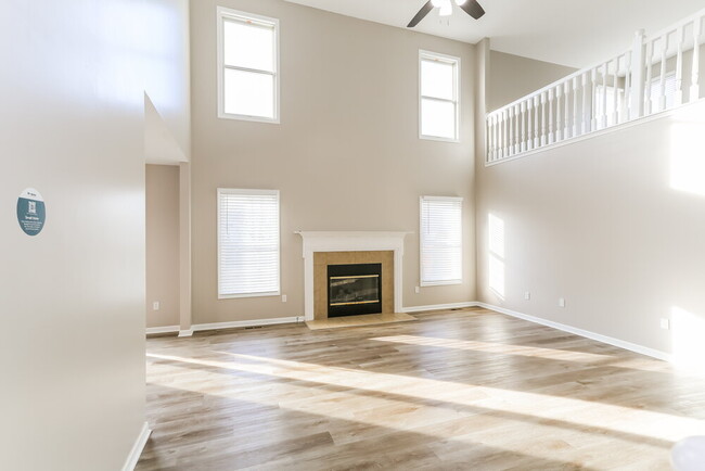 Photo - 467 Wheatfield Dr