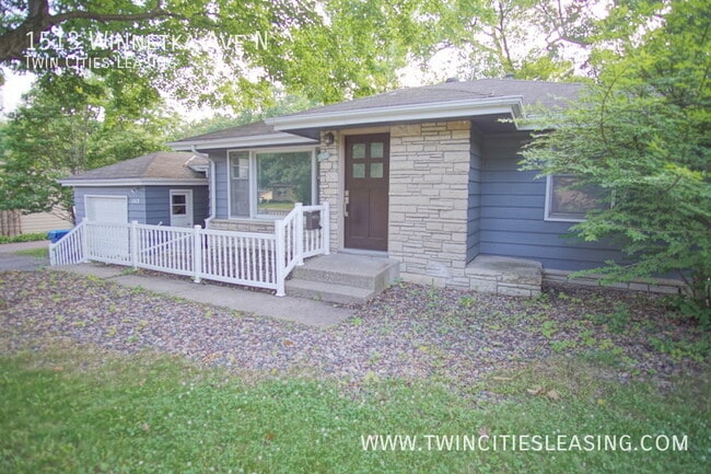 Photo - 1513 Winnetka Ave N