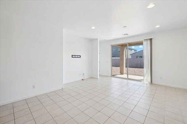 Photo - 4331 W Allen St