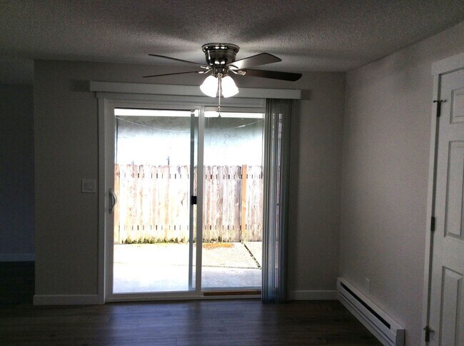 Photo - Totally Updated, Beautiful Duplex unit! Av...