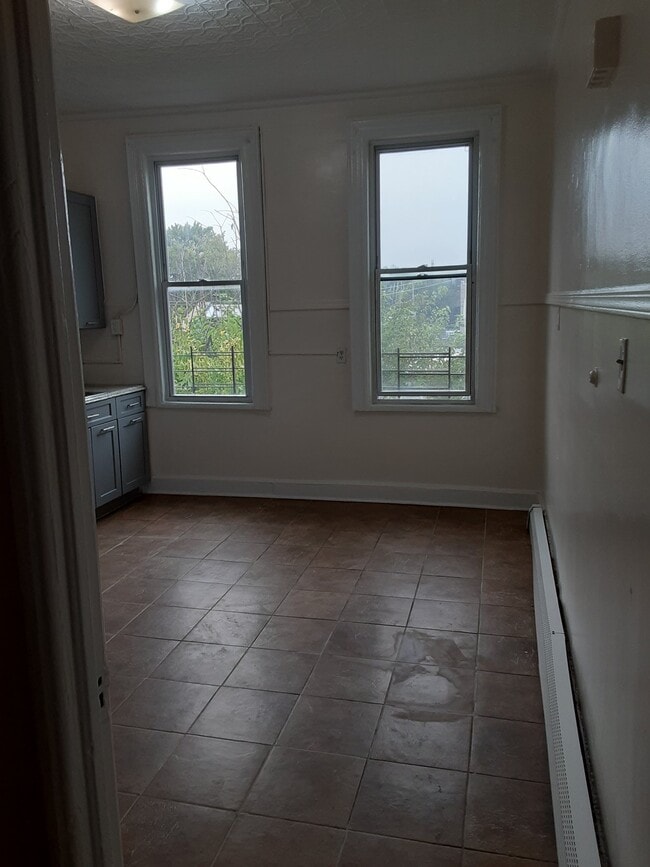 Photo - 61-05 55th St Unit 2L