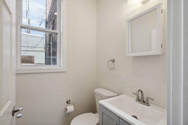 Photo - 1814 S Taylor St