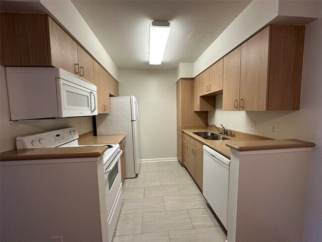 Photo - 2350 Bering Dr Unit 131