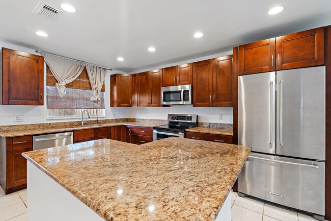 Photo - 8667 Uranus Terrace