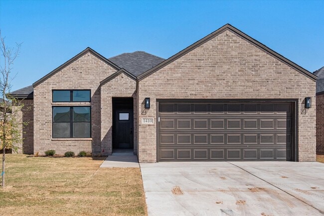 Building Photo - 1410 Farmhouse Ave