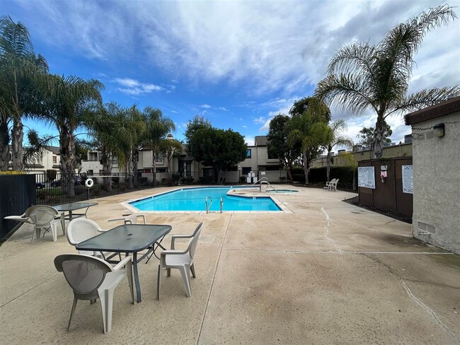 2 story - 2 Bedroom, 1.5 baths Condo for r... - 2 story - 2 Bedroom, 1.5 baths Condo for r...