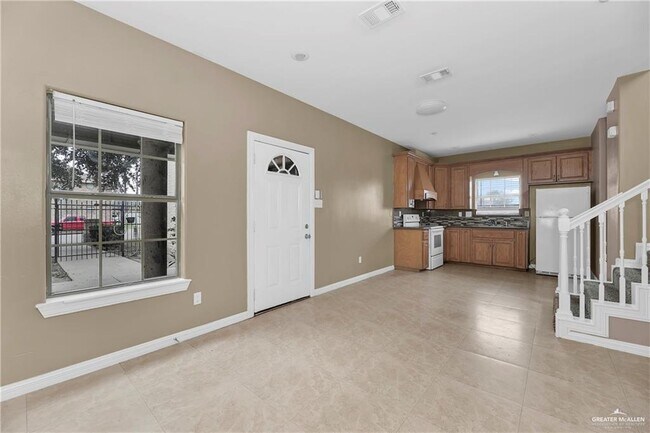 2102 Kimberly Ln Unit 4