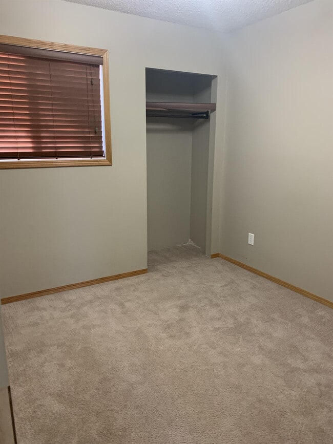 Photo - 5200 43rd St NE