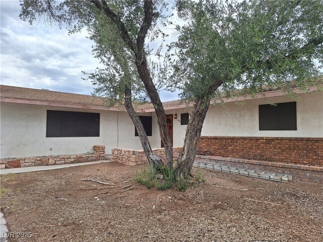 Building Photo - 1425 Vista Dr Rental