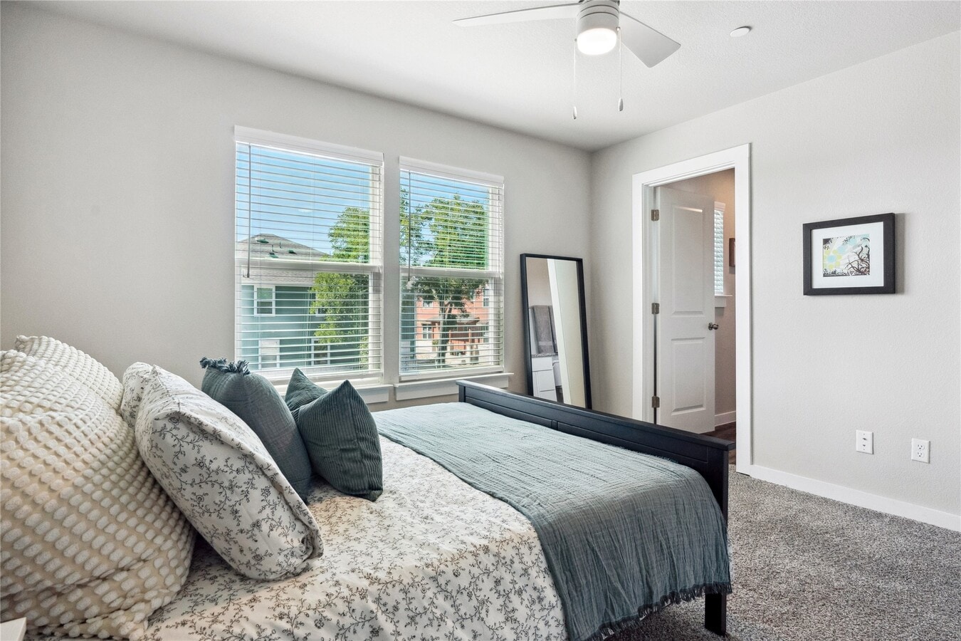 Photo - 523 Powell Dr