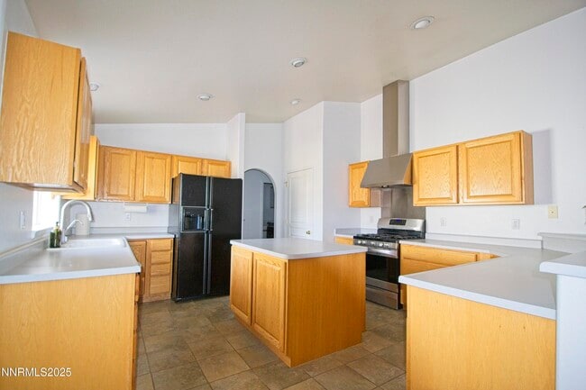 Photo - 1905 Lakeshore Dr