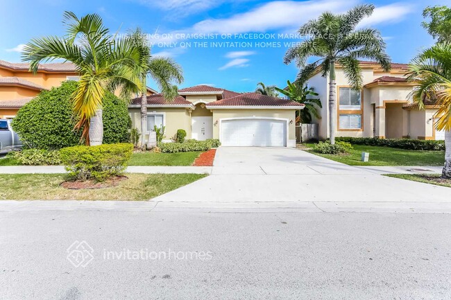 Building Photo - 4601 SW 164th Ct