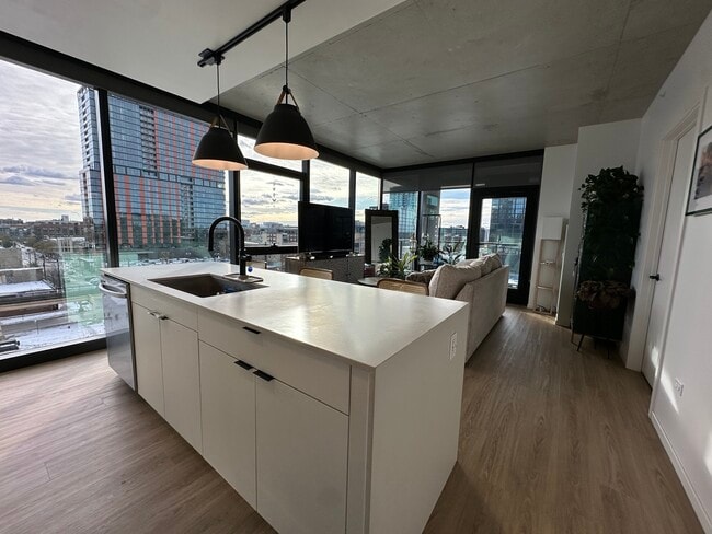 Photo - 225 N Elizabeth St Unit 709