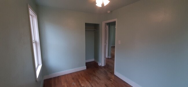 Photo - 1301 W Vine Ave