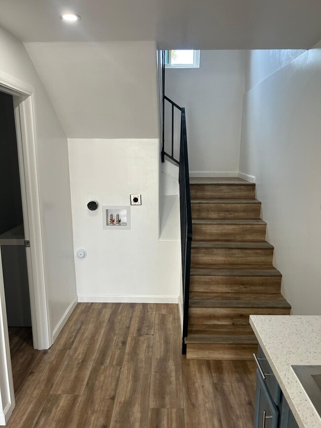 Photo - 998 Monserate Ave Unit 3-1