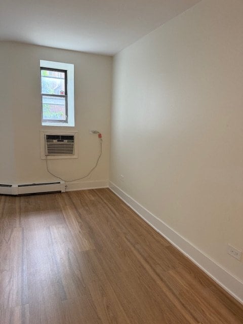 Photo - 1044 W Byron St