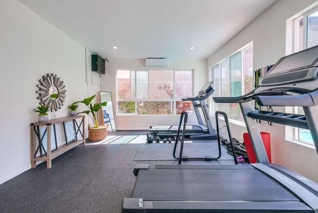 Mini Gym - Apartment Building near SoFi with Pool, Covered Parking and Gym