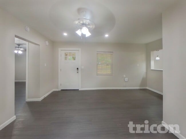 Photo - 4223 Dinglewood Ave