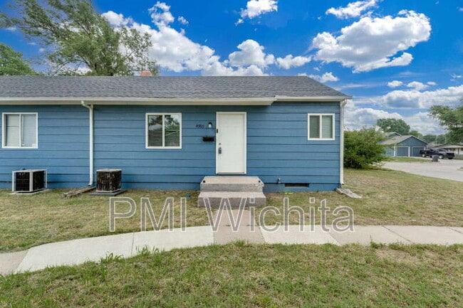 Photo - 4910 E Gilbert St