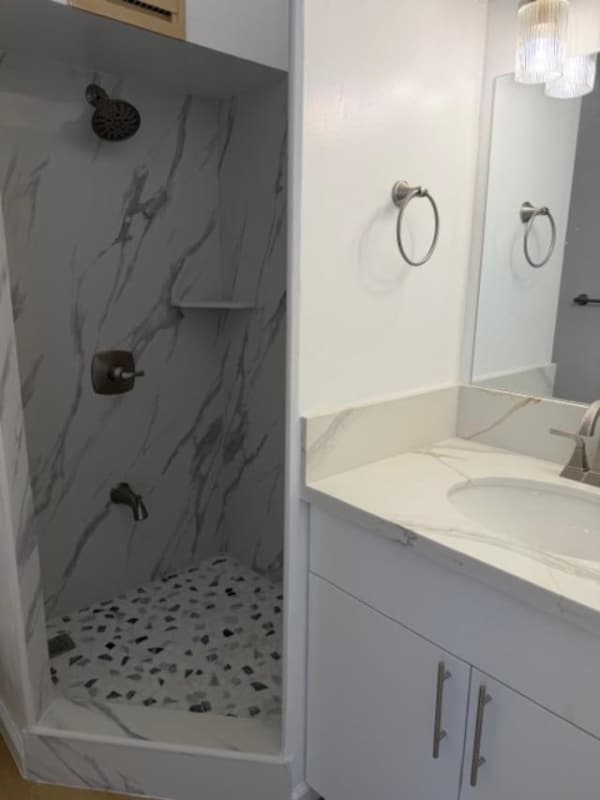 Photo - 445 Seaside Ave