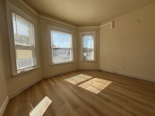 Photo - 127 Harrishof St Unit 3
