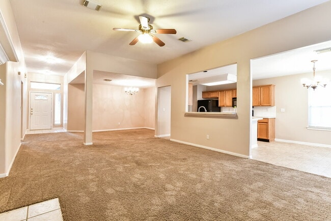 Photo - 3219 Candlepine Dr