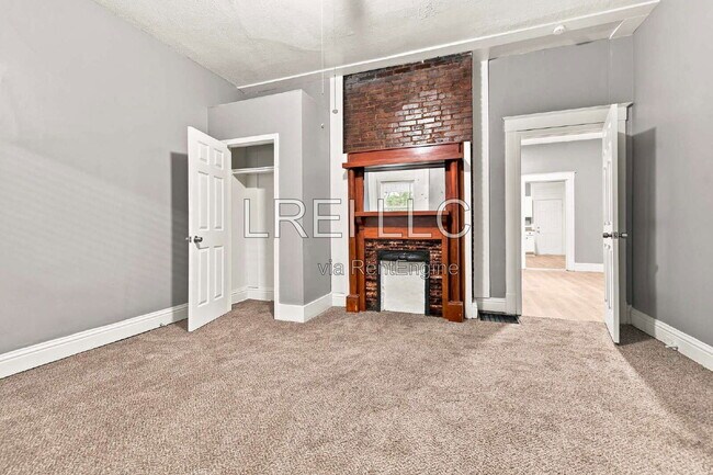 1821 Date St