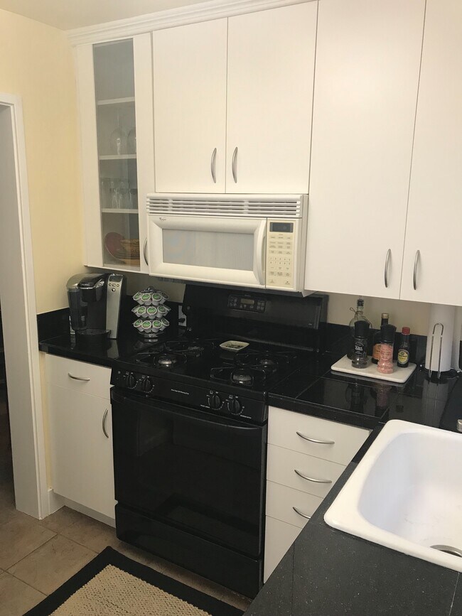 Photo - 11 Valencia Ave Unit Studio