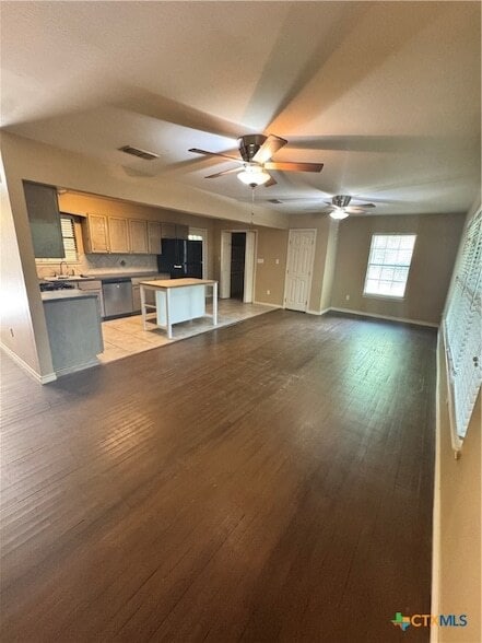 Photo - 902 Fern Ln