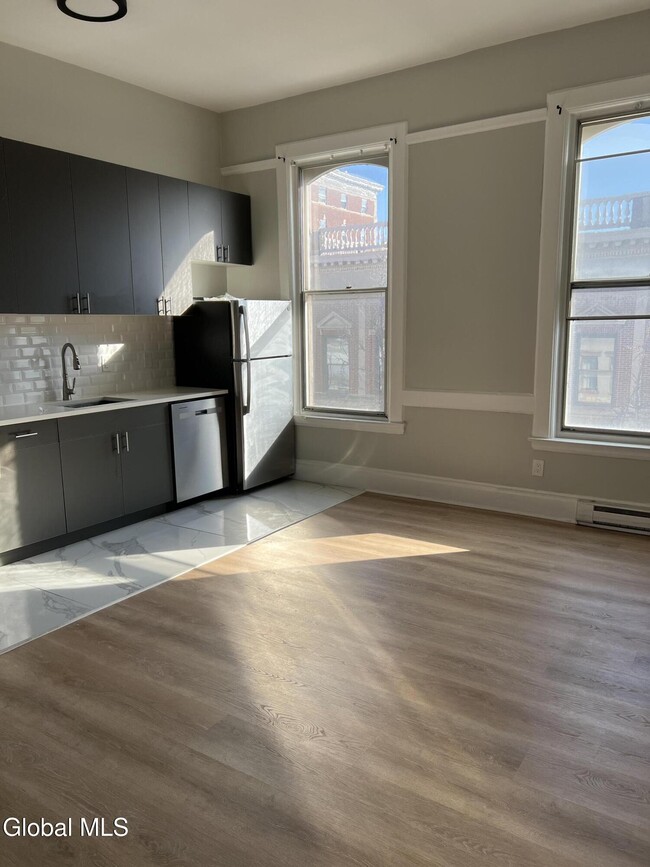 Photo - 5 Broadway Unidad 308