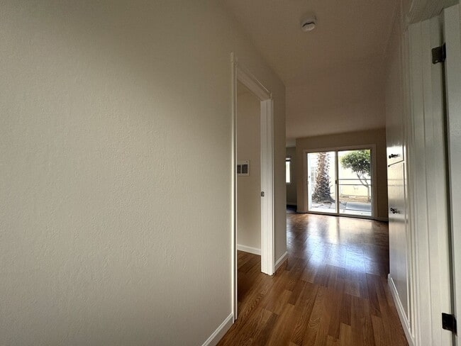 1061 Alma St Unit 1061