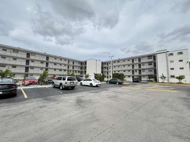 Photo - 14140 SW 84th St Apartment Unit 205H