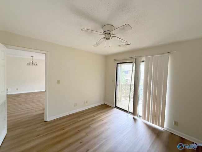 Photo - 4975 7 Pine Cir Unidad 4975