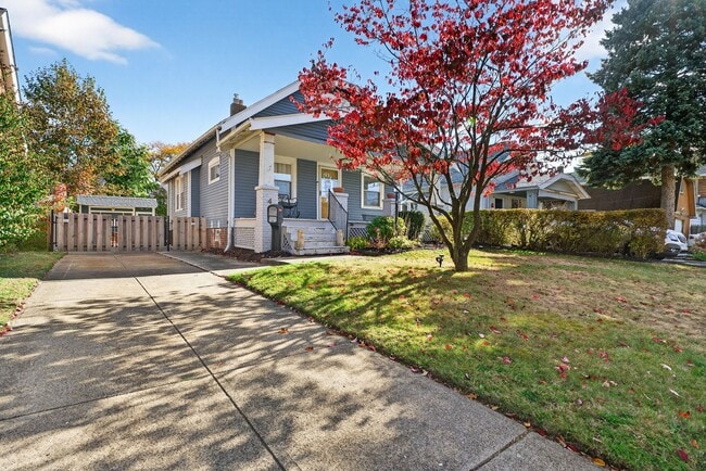 Front Yard - 4429 S Hills Dr