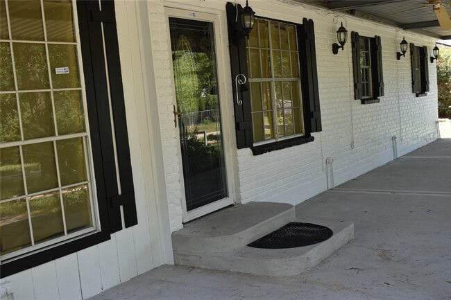 Photo - 302 Arrowhead Dr