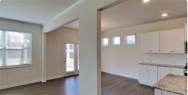 Photo - 4610 Bramblett Grove Pl