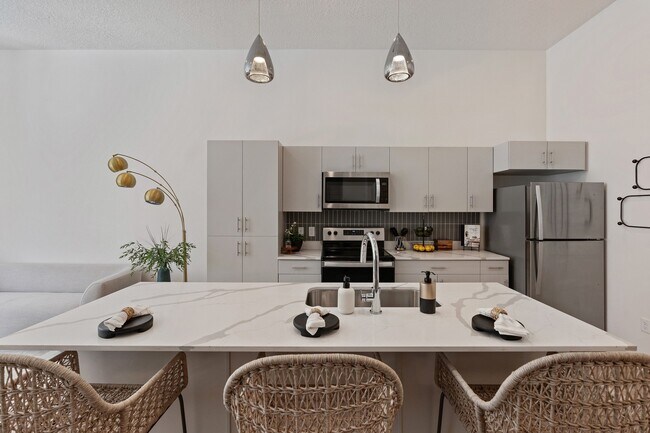 SevenO2 Main Apartments