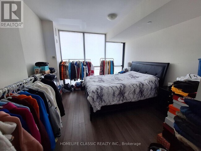 Photo - 2900 Highway No 7 Rd Unité 1401