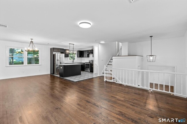 36 Fuller Dr