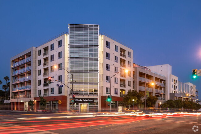 Building Photo - The Huxley Rental