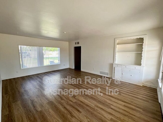 Photo - 535 W Edgemont Ave