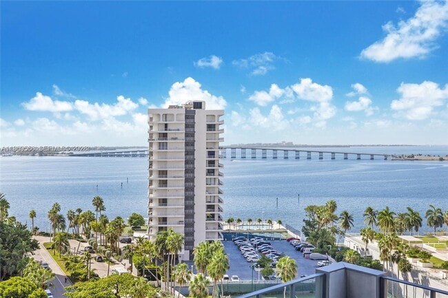 Building Photo - 1451 Brickell Ave Unit 1003