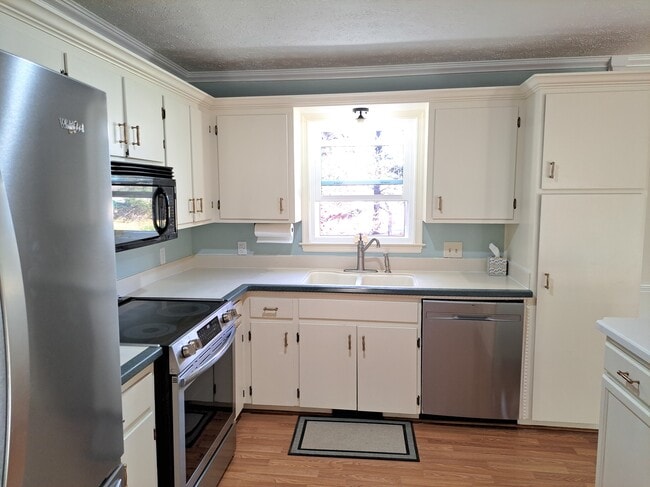 Photo - 114 Tomahawk Dr