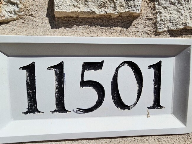 Photo - 11501 Jim Thorpe Ln