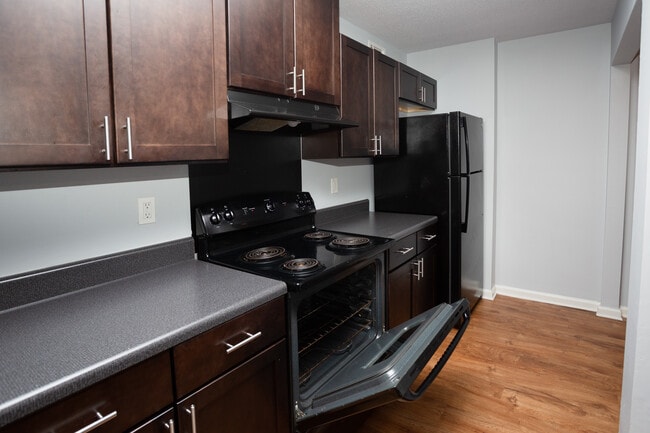 Building Photo - Oakley Cove Apartments